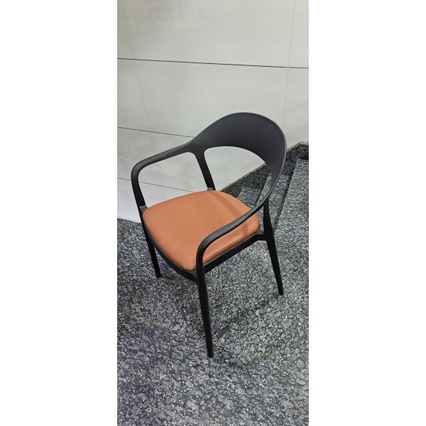 Cushion Seat + Plastic Chair Restaurant Chair Best