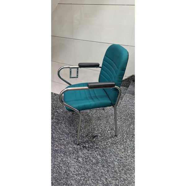 Long Comfort Cushion Chair with Writing Pad