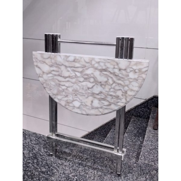 Round Folding Table for Restaurant or Cafe Look