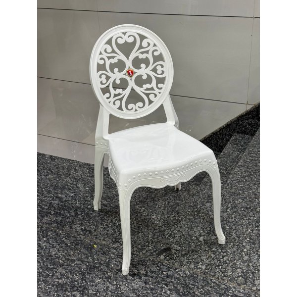 Signature Ring Back Banquet Chair